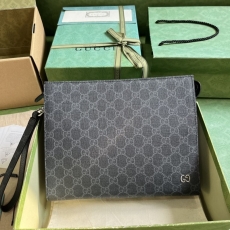 Gucci Clutch Bags